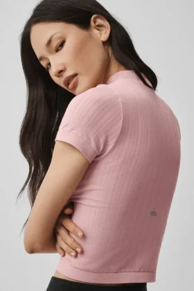 Top con maniche corte e collo alto in punto senza cuciture – Rosa vintage