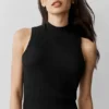 Top senza maniche in maglia tipo maglione Unwind - Nero