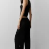Top senza maniche in maglia tipo maglione Unwind - Nero