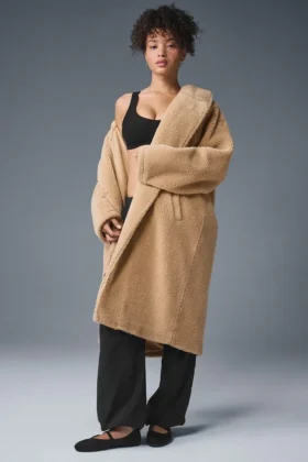 Trench oversize in sherpa - Camel