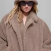 Trench oversize in sherpa - Chai Latte
