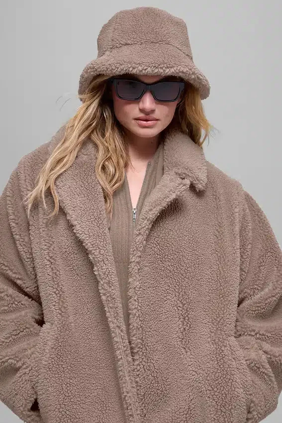 Trench oversize in sherpa - Chai Latte
